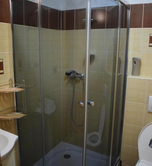 バルコニー付スタンダード４ベッドルーム, Penzión Na Gazdovskom Dvore