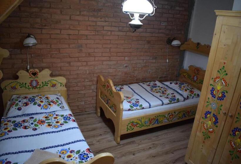 バルコニー付スタンダード４ベッドルーム, Penzión Na Gazdovskom Dvore