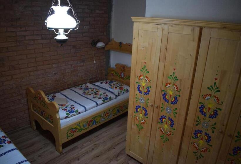 バルコニー付スタンダード４ベッドルーム, Penzión Na Gazdovskom Dvore