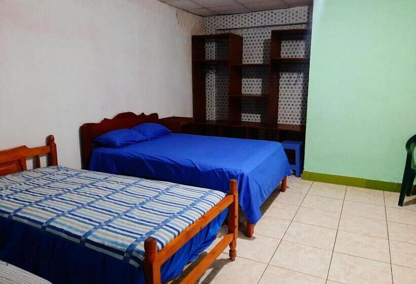 اتاق استاندارد سه نفره, Residencial Rm