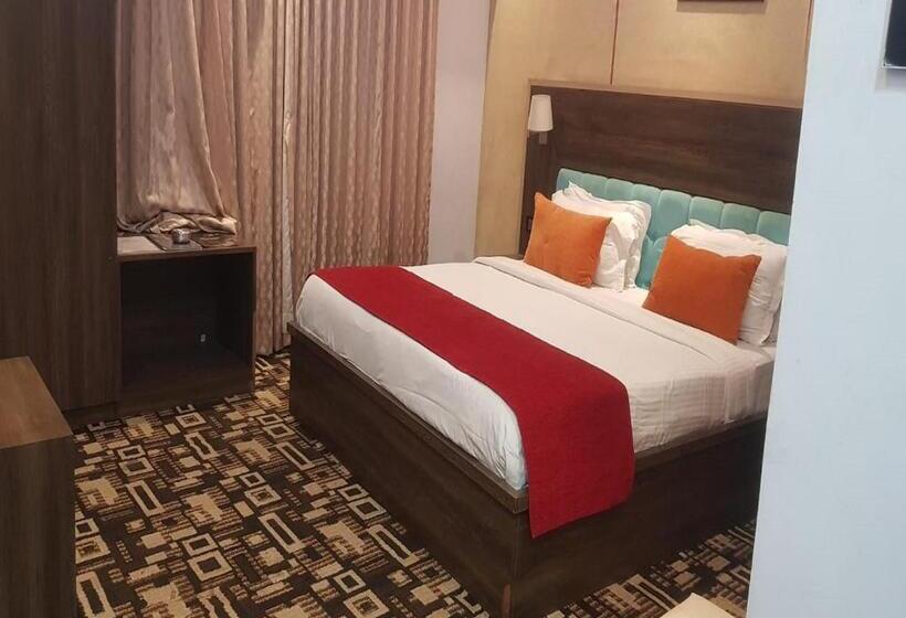 デラックスルーム, Shaan Best Hotel & Lounge In Kharagpur