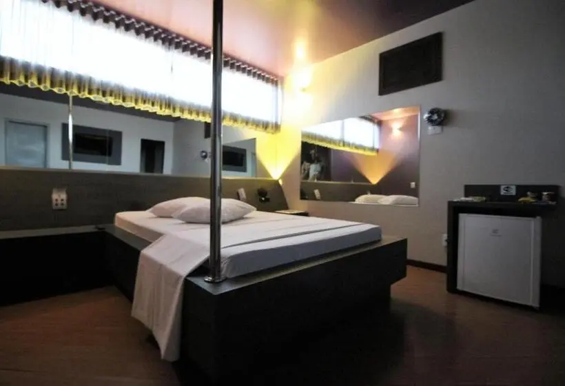 Sviitti Poreallas, Status Motel