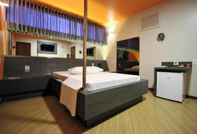 Sviitti Poreallas, Status Motel