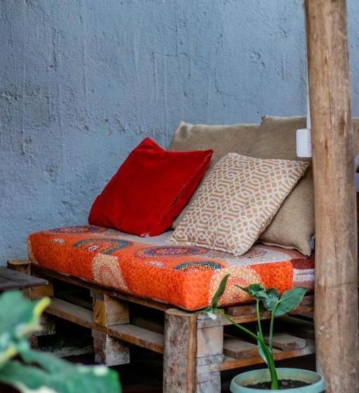 غرفة قياسية مزوَّدة بشُرفة, Blue Elephant Villas