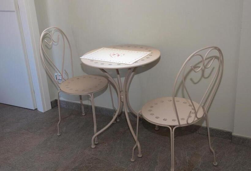 キングサイズベッドのスタンダードルーム, Oikia Atenea Automatic Rooms