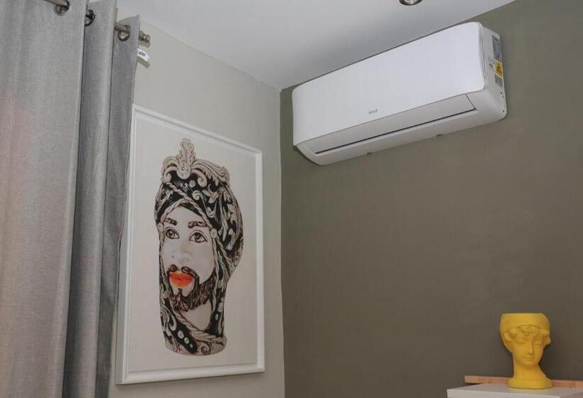 キングサイズベッドのスタンダードルーム, Oikia Atenea Automatic Rooms