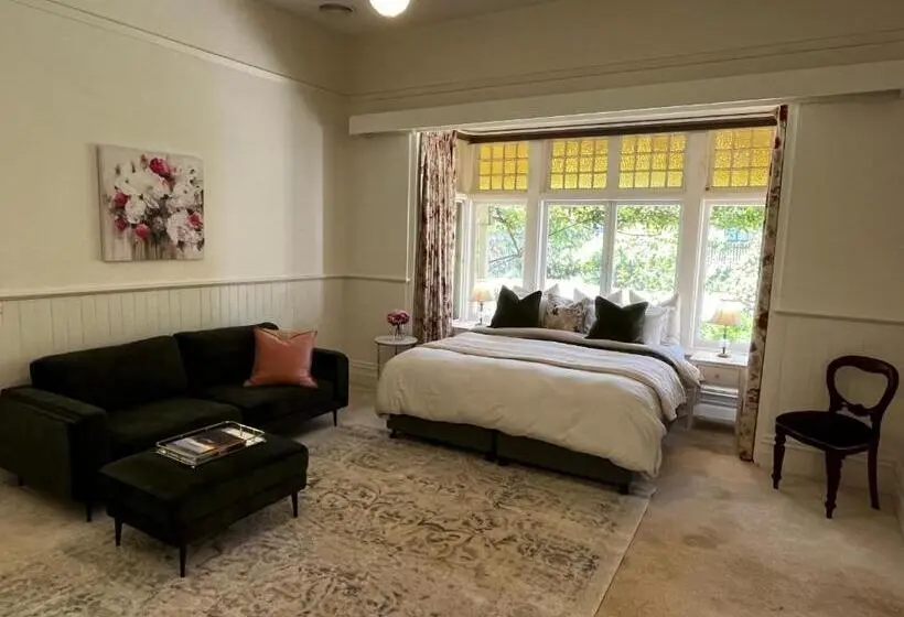 キングサイズベッドのデラックスルーム, Tanglewood House, Sheffield Tasmania