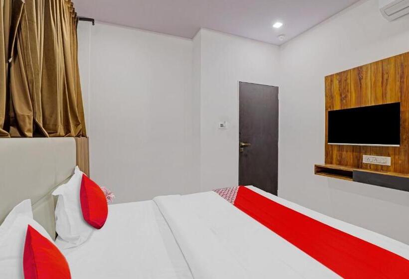 トリプルクラシックルーム, Collection O Hotel Dumas Rooms & Restaurant