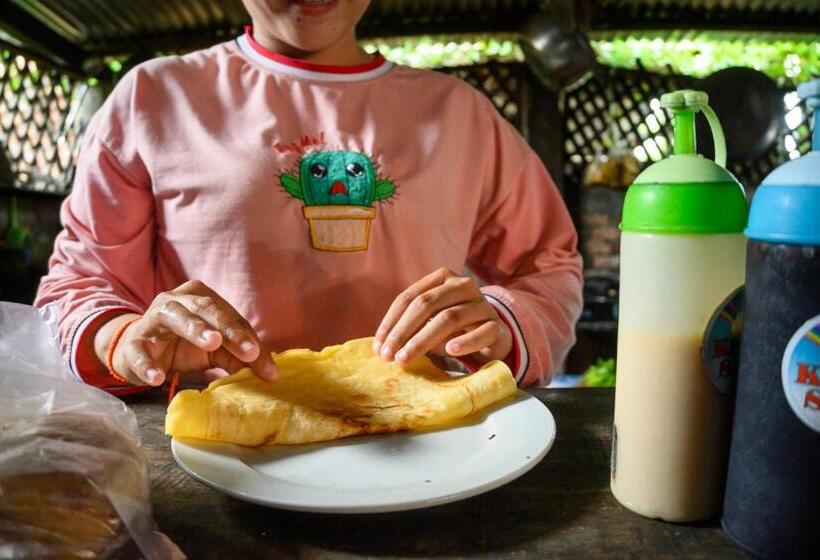 اتاق لوکس با بالکن, Bontai Resort, Don Khon