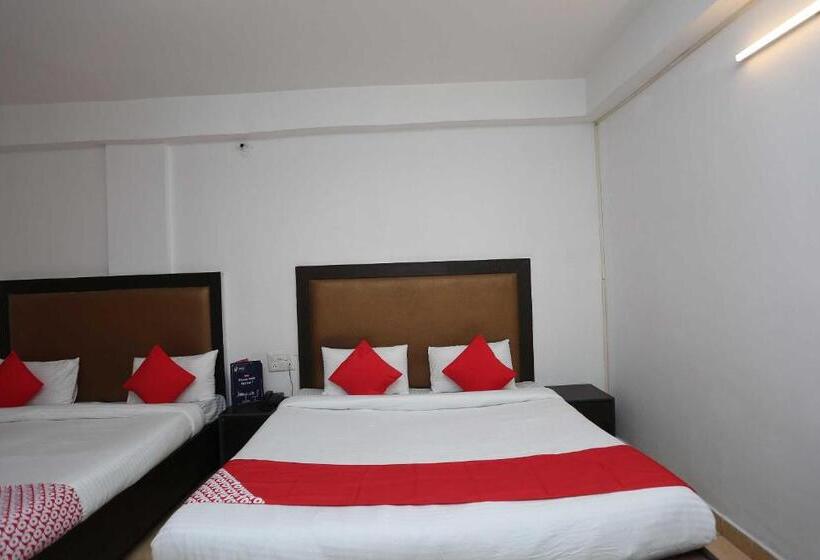 トリプルクラシックルーム, Collection O 81064 Drive In