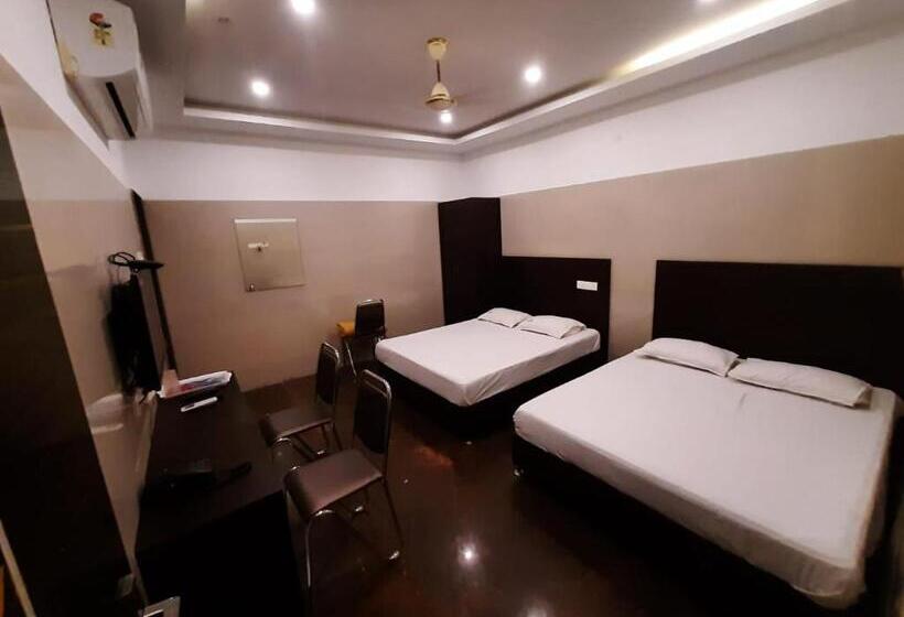 豪华房间, Kjrresidency& Rooms