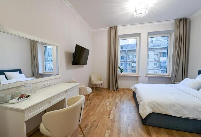 اتاق استاندارد, Kyiv Honchara