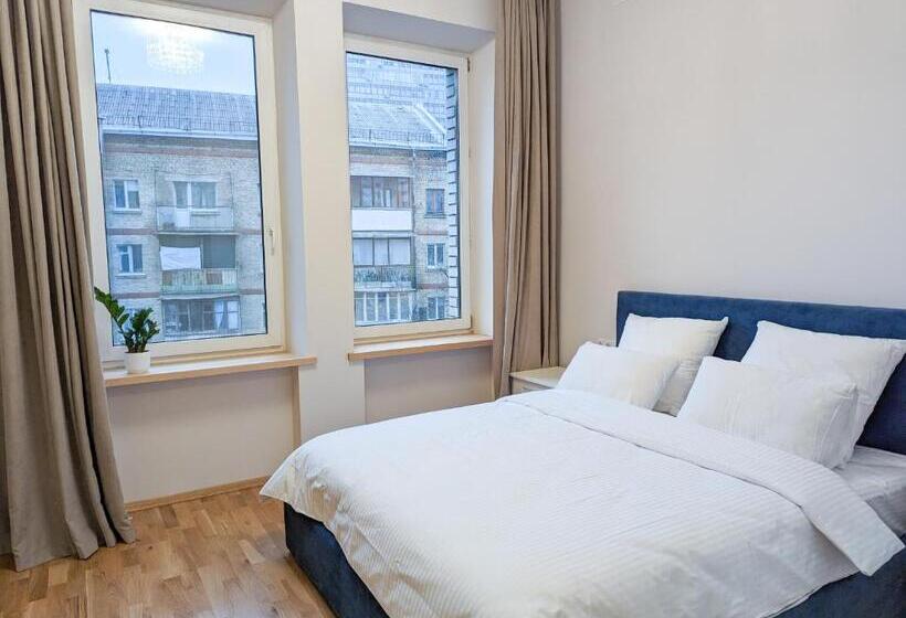 اتاق استاندارد, Kyiv Honchara