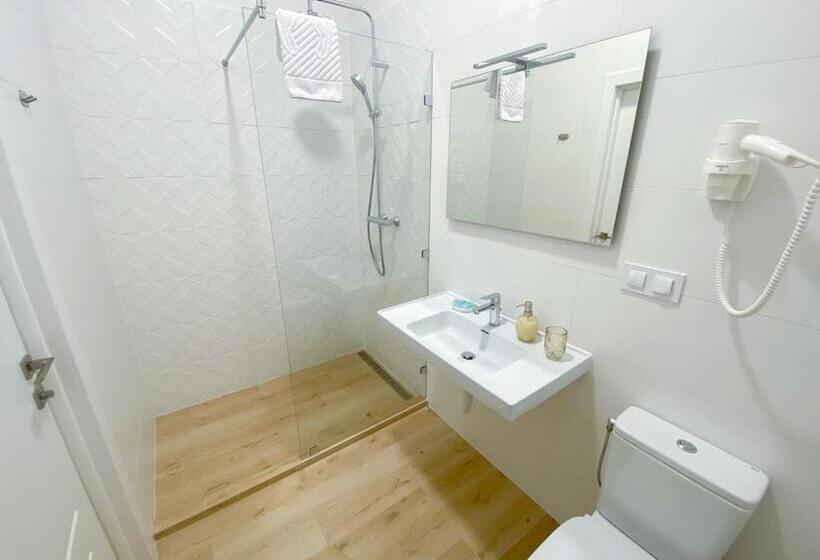 اتاق استاندارد, Kyiv Honchara