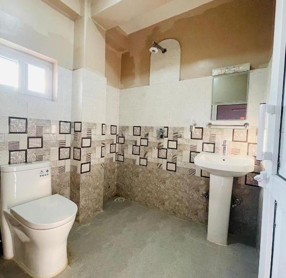 اتاق لوکس با تخت بزرگ, Ocean Himalayan