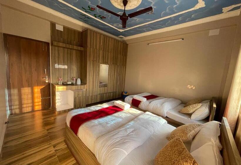 اتاق خانوادگی, Ocean Himalayan