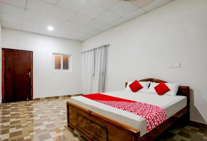 חדר קלאסי לשלושה, Oyo Flagship Kvk Residency