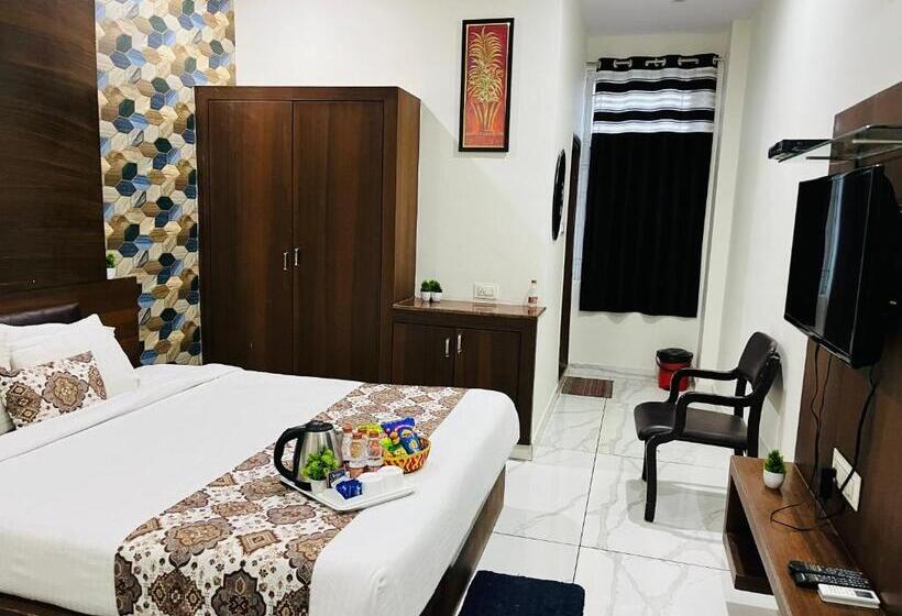 اتاق استاندارد با تخت بزرگ, Plaza Airport Zone