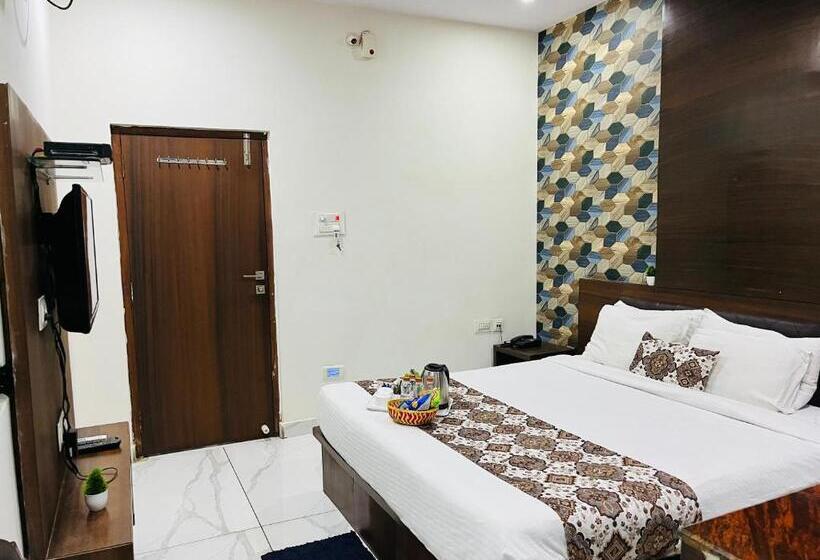 سوییت خانوادگی, Plaza Airport Zone