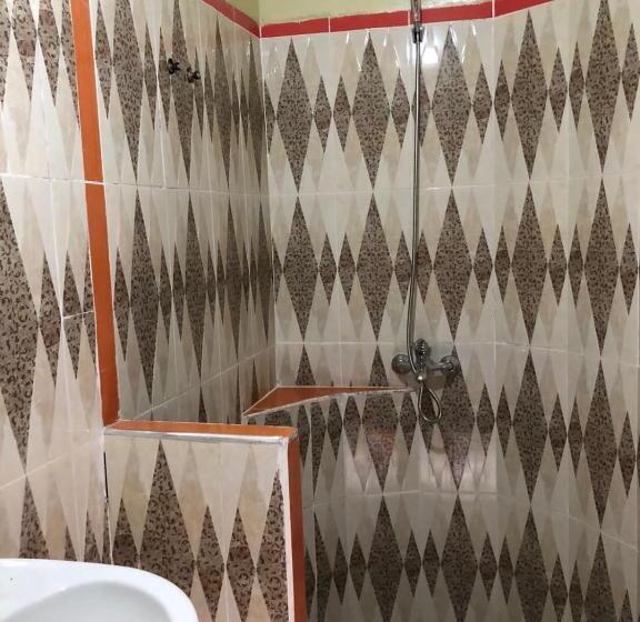 اتاق استاندارد, Restaurant Hollywood Africa