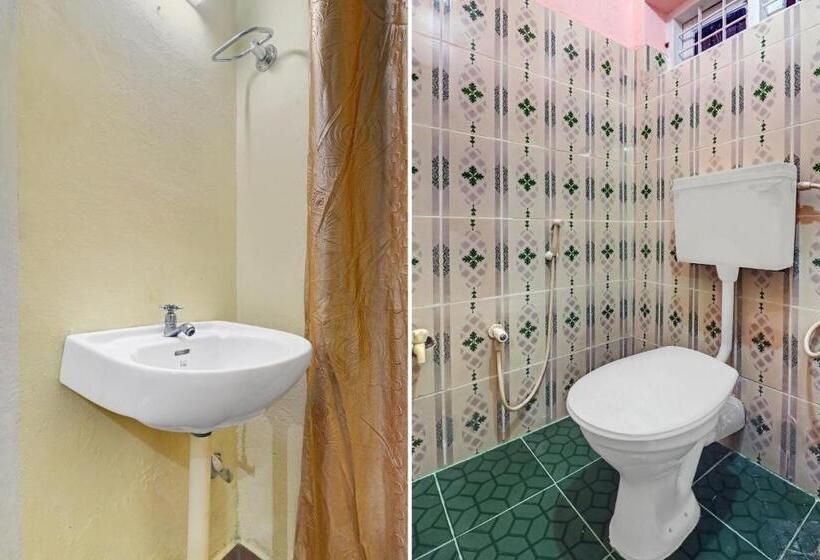 Трехместный Номер Классика, Spot On 70279 Unique Residency