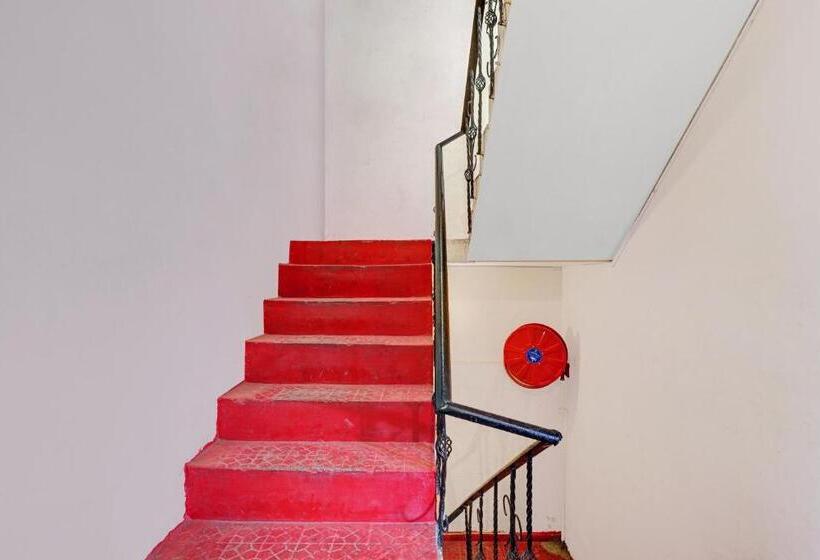 Номер Стандарт, Oyo Flagship Hotel Atithi