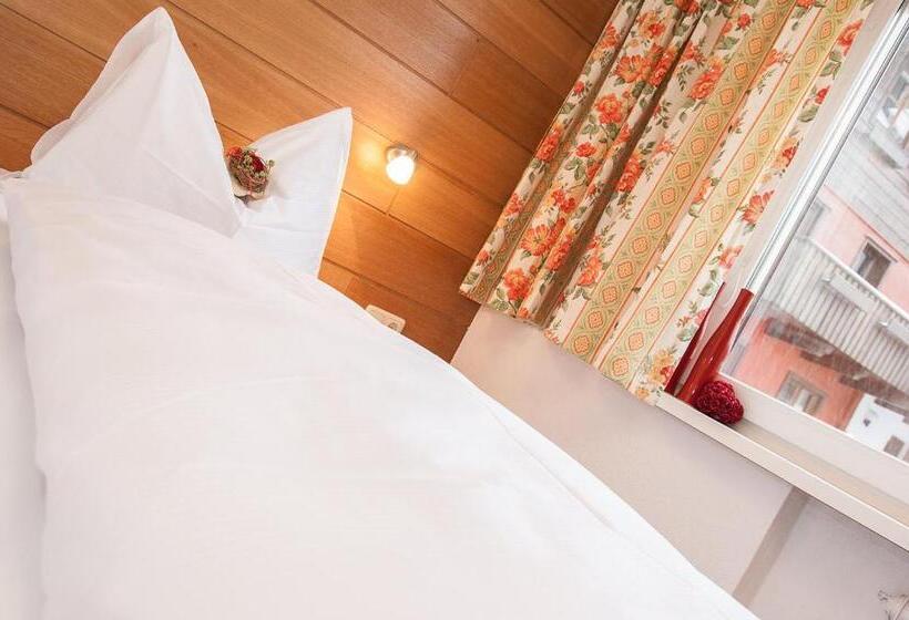 Apartamento 1 Dormitório, Appartementhaus Battisti