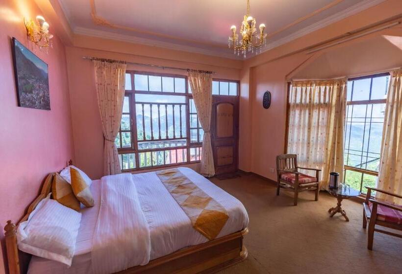 스탠다드 발코니 룸, Cedar Cottage