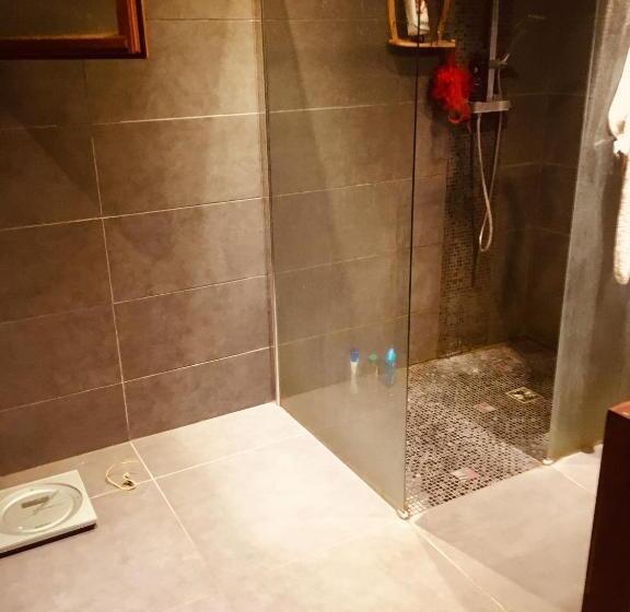 Standard Værelse, Chambre Bordeaux 33600 Pessac Aéroport Rocade 12 5 Km