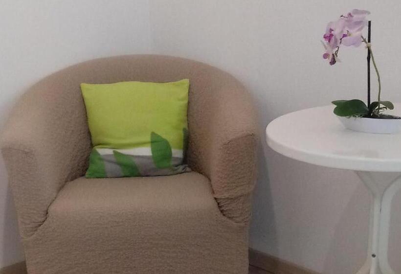 اتاق استاندارد یک نفره, Pension Bunz