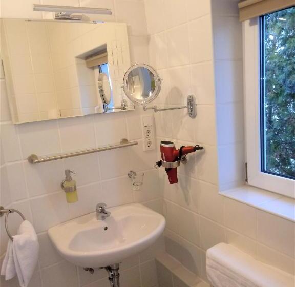 استودیو استاندارد با بالکن, Pension Bunz