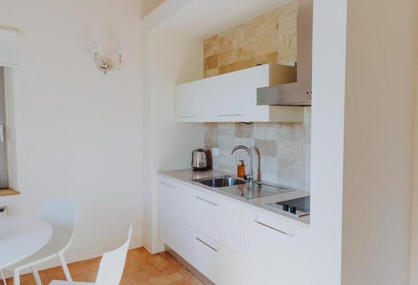 סטודיו סטנדרט עם נוף, Pratelli6