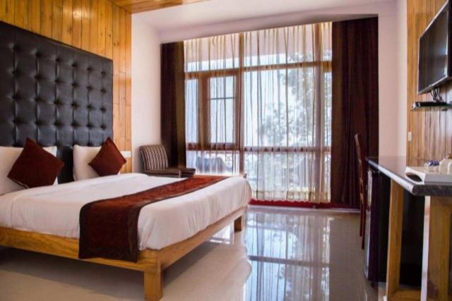 חדר משפחתי, Blue Pine Resort