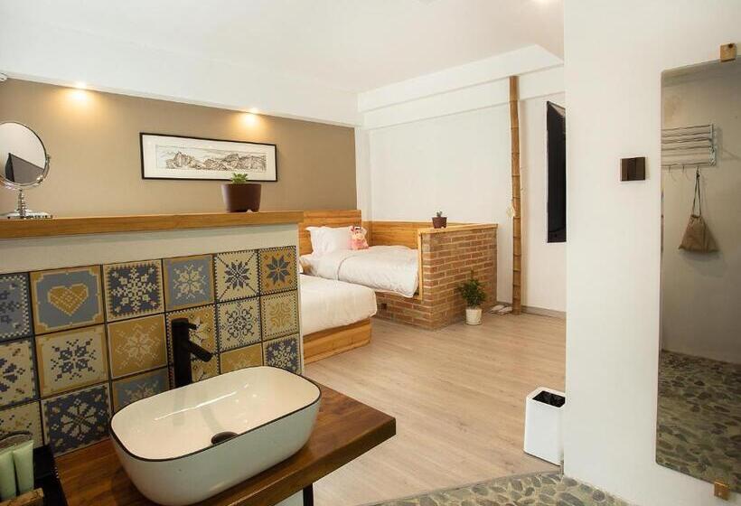 Family Room, Cloudy Warm Hotel   Huangshan Scenic Area Transfer Center Branch