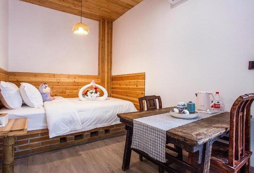 Семейный Номер Deluxe, Cloudy Warm Hotel   Huangshan Scenic Area Transfer Center Branch