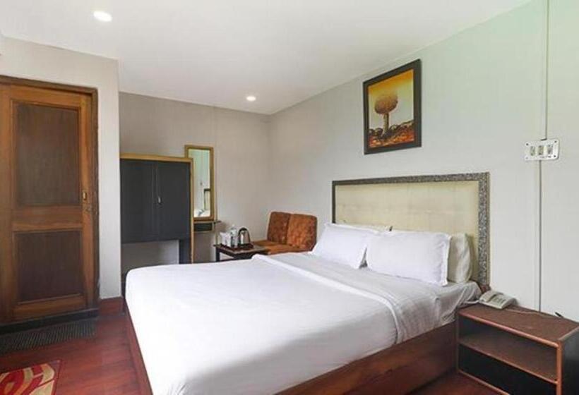 Superior Room, Treebo Trend Meylong Hills