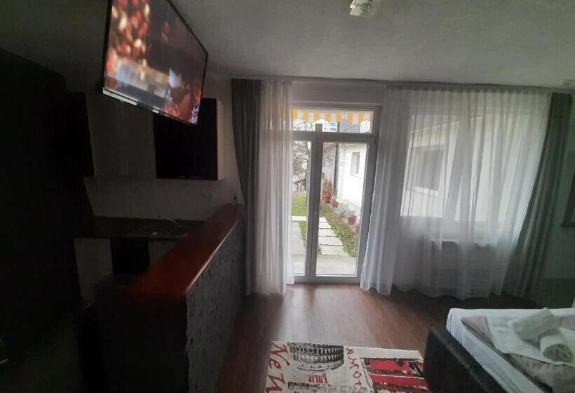 آپارتمان 1 خوابه با تراس, Green Garden Zvonex Tuzla