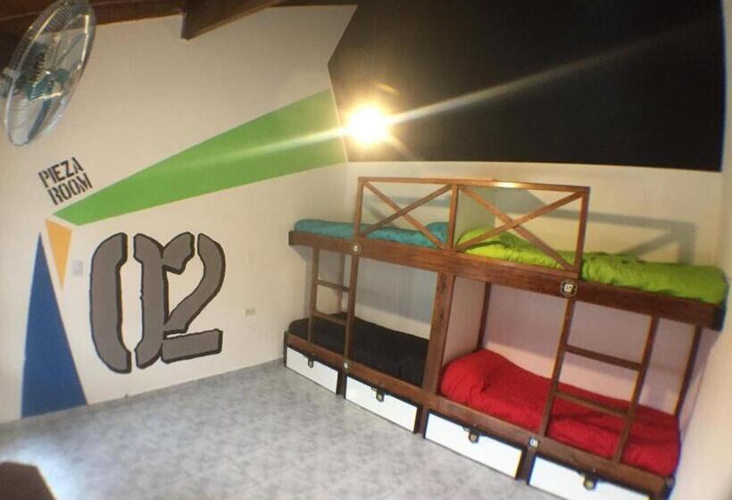 4인용 스탠다드 룸, Hostel De La Plaza