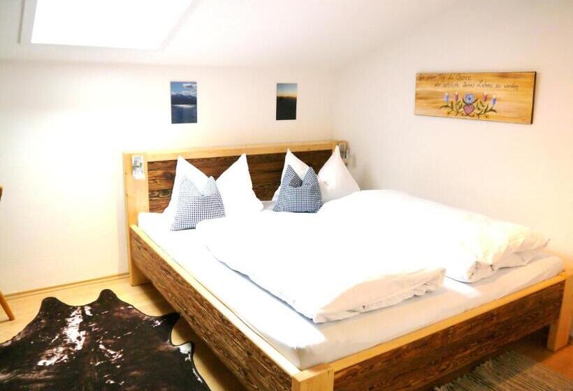 ２ベッドルームアパートメント, Adlerhof