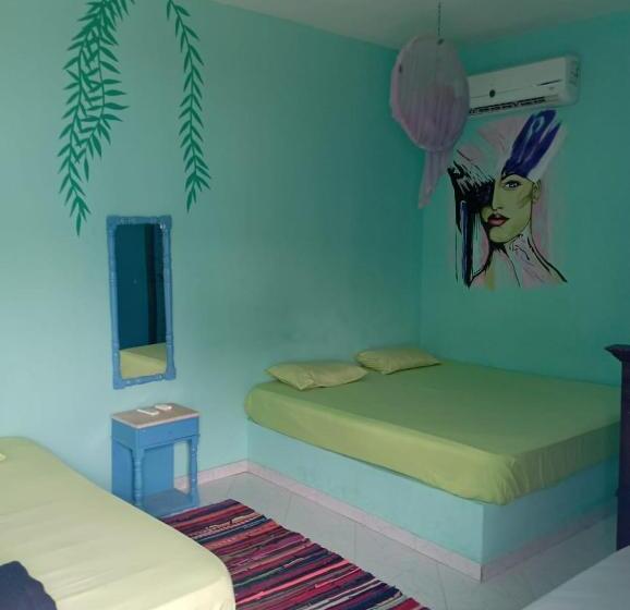 اتاق استاندارد, Blue Bird Village