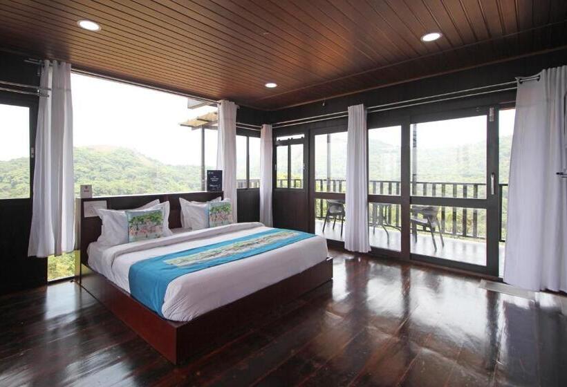 غرفة قياسية ثلاثية, Capital O Coorg Treehouse