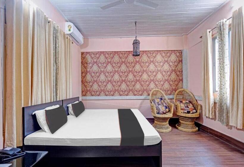 Номер Deluxe, Collection O D Trinayan Suites
