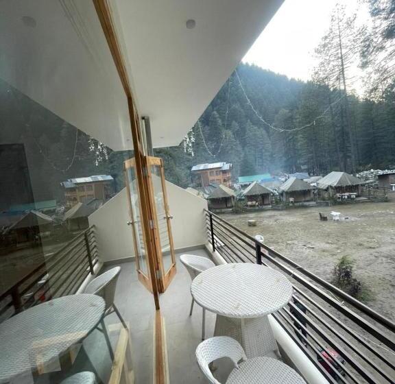 디럭스 룸, Green Park Kasol