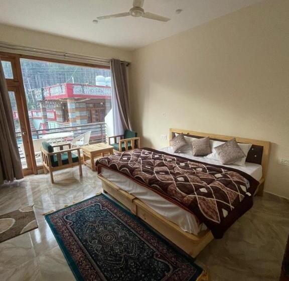 اتاق لوکس, Green Park Kasol