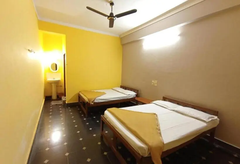 Economy-huone, Padmambika Lodge