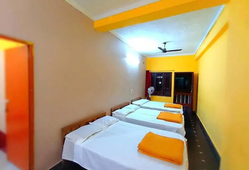 Standard Kolmen Hengen Huone, Padmambika Lodge