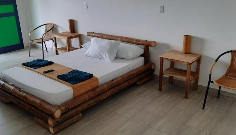 豪华房间, Puerta Del Cafe