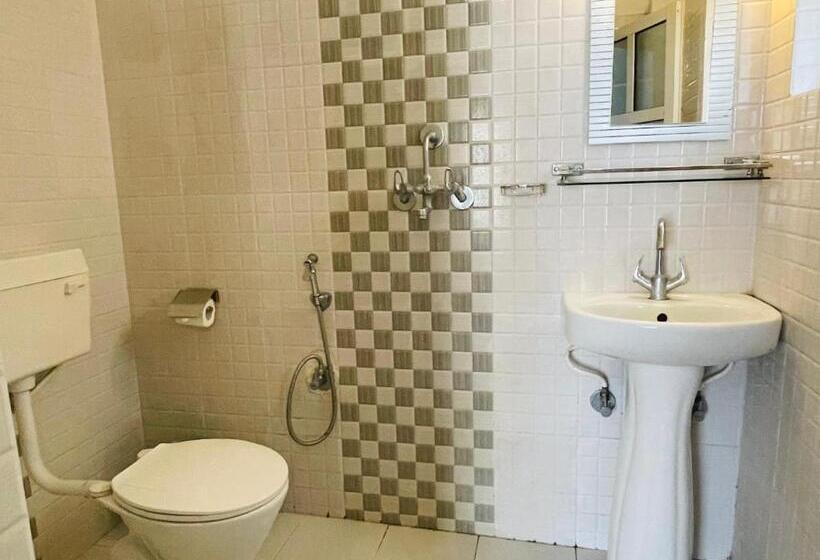 اتاق لوکس یک تخته, Rosemary Homes Pokhara