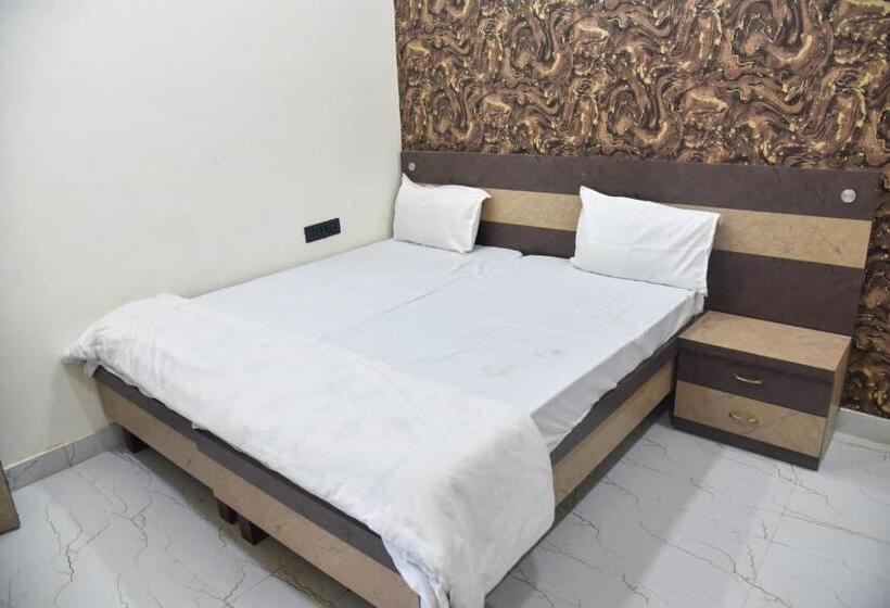 Номер Deluxe, Sparsh Canopy Resort