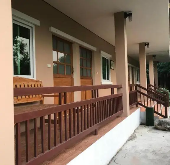 ガーデンビュースタンダードルーム, Sripiamsuk Resort Bangkok